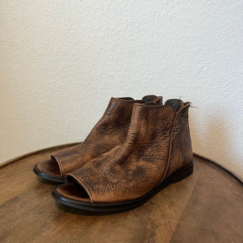 Free People Brown Distressed Leather Zip-Back Open Toe Booties Size 36 US 6